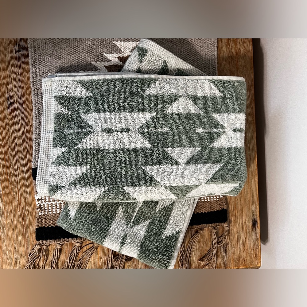 Wrangler Hand Towels (2)